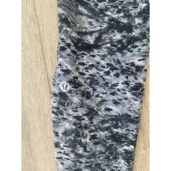 Lululemon Base Pace HR Tight 25” Sz 6 In Estuary Grey - Picture 6 of 8